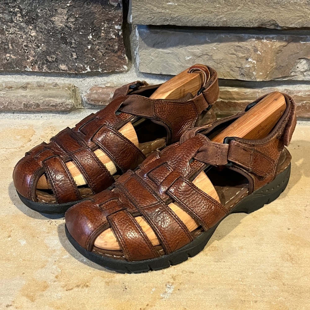 Earth Spirit Fisherman Brown Leather Sandals
